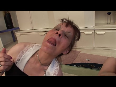 ❤️ Dvi močiutės ir vienas senelis mylisi trise ❤️ Kietas porno prie mūsų ❌❤